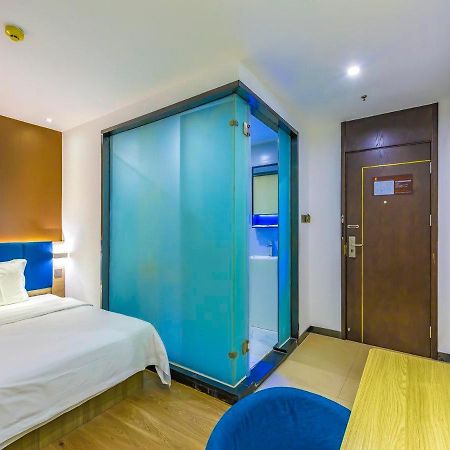 7 Days Premium Beijing Tiananmen Branch Hotell Exteriör bild